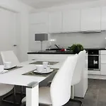 Haus Mit Yachthafenblick In Ferienhaus Peenemünde