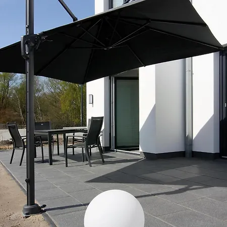 Haus Mit Yachthafenblick In Ferienhaus